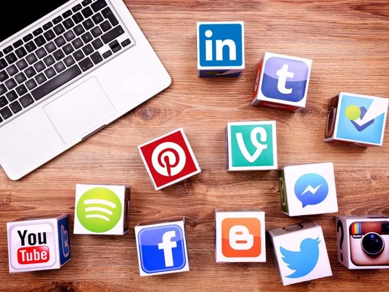 Hình ảnh minh họa các quy tắc chung của diễn đàn, nhấn mạnh sự tôn trọng và an toàn trực tuyến